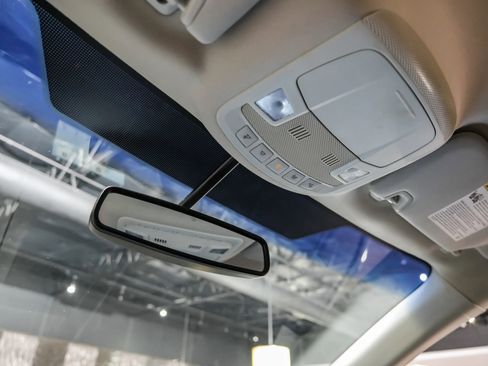 Used 2018 Ford Edge Titanium w/ Technology Package image 35