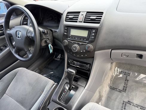 Used 2005 Honda Accord LX image 23