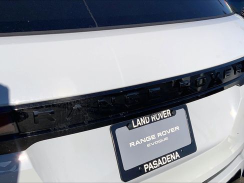 New 2026 Land Rover Range Rover Evoque Dynamic SE image 6