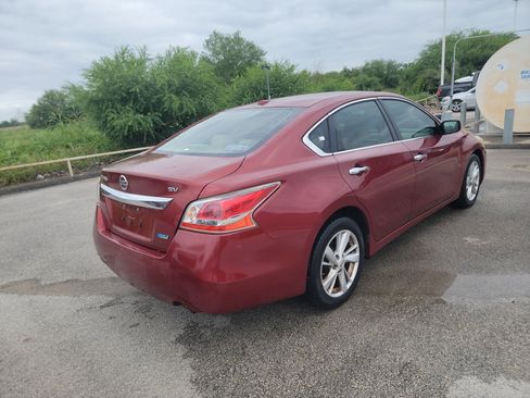 Used 2014 Nissan Altima 2.5 SV FWD image 7