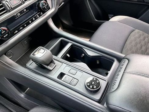 Certified 2025 Nissan Pathfinder S AWD/4WD image 15