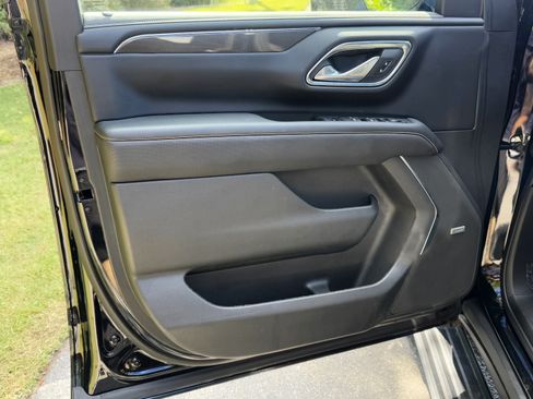 Used 2023 GMC Yukon AT4 w/ Technology Package image 13