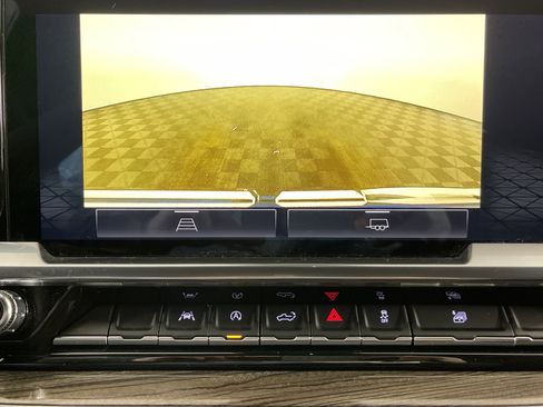 Used 2023 GMC Sierra 1500 Elevation image 23