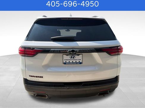 Used 2022 Chevrolet Traverse Premier w/ Redline Edition FWD image 4