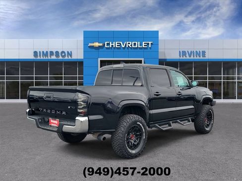 Used 2019 Toyota Tacoma SR5 RWD image 8