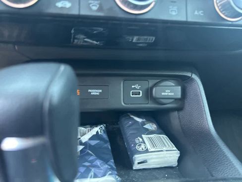 Used 2024 Honda Civic LX image 32