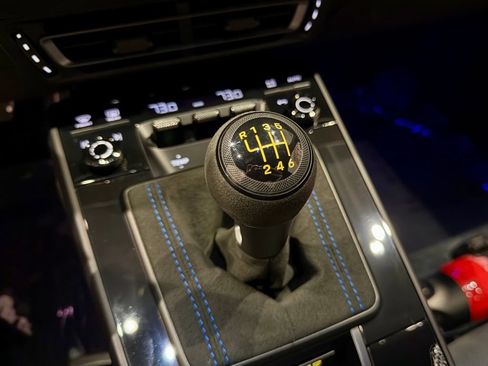 Used 2022 Porsche 911 GT3 w/ Extended Leather Package image 27