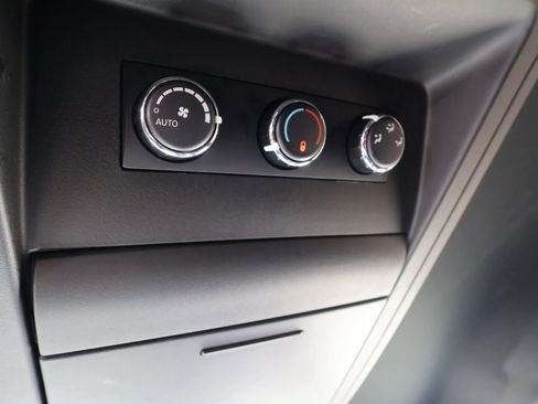 Used 2019 Dodge Grand Caravan GT FWD image 27