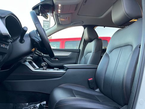 Used 2025 MAZDA CX-70 3.3 Turbo w/ Preferred Package image 31