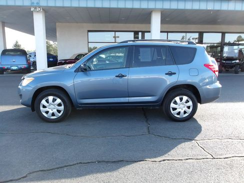 Used 2009 Toyota RAV4 4WD image 2