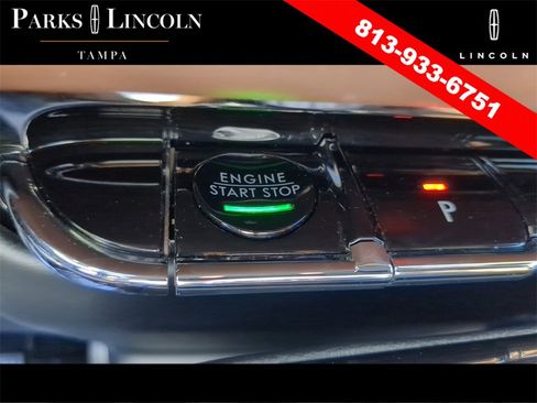 Certified 2022 Lincoln Nautilus Reserve image 30