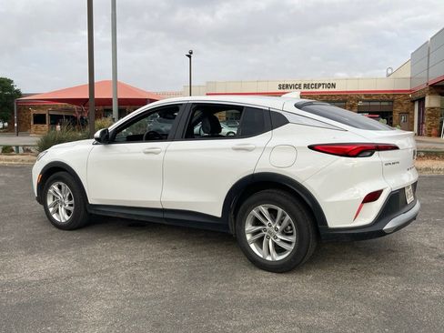 Used 2025 Buick Envista Preferred image 5