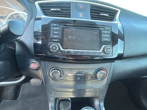 Used 2017 Nissan Sentra SV image 2