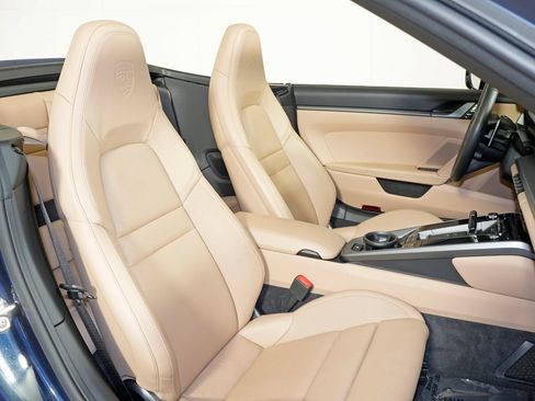 Certified 2020 Porsche 911 Carrera S RWD image 46