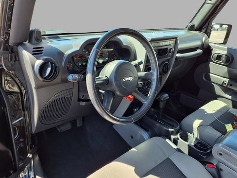 Used 2008 Jeep Wrangler X AWD/4WD image 4
