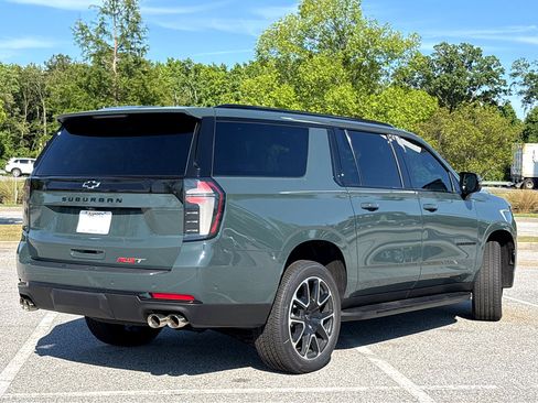 New 2026 Chevrolet Suburban RST w/ Comfort Package AWD/4WD image 27