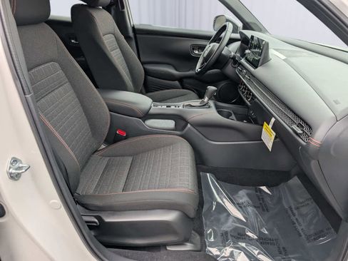 Certified 2026 Honda HR-V Sport image 9
