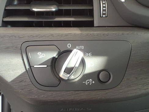 Used 2023 Audi A4 2.0T Premium Plus w/ Premium Plus Package image 11