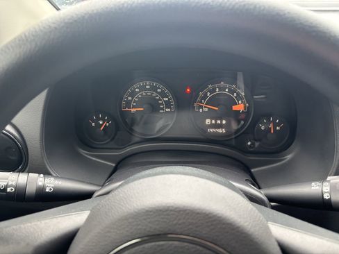 Used 2014 Jeep Compass Sport AWD/4WD image 17