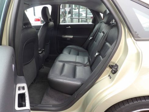 Used 2008 Volvo S40 2.4i FWD image 9