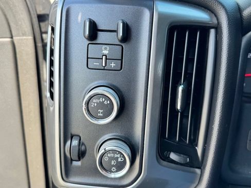 Used 2017 Chevrolet Silverado 1500 LT w/ All Star Edition AWD/4WD image 18