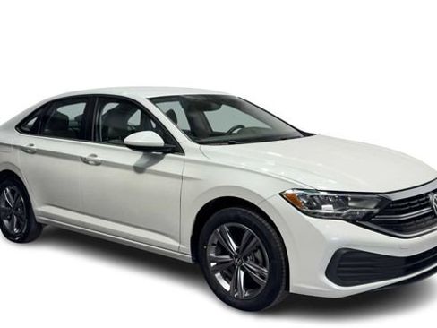 Used 2023 Volkswagen Jetta SE FWD image 7
