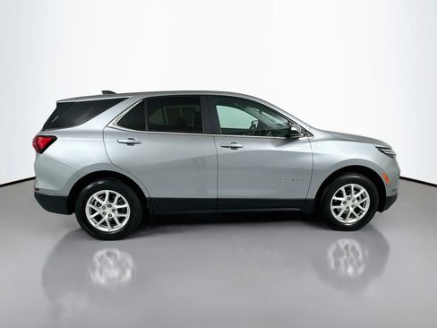 Used 2023 Chevrolet Equinox LT w/ Driver Convenience Package AWD/4WD image 8