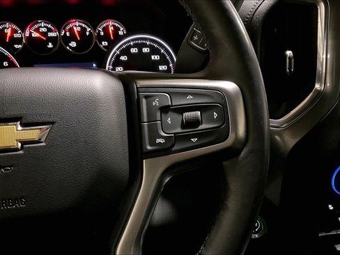 Used 2019 Chevrolet Silverado 1500 LTZ image 18