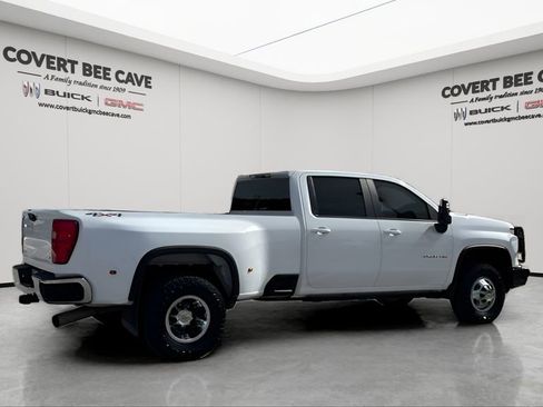 Used 2024 Chevrolet Silverado 3500 LT w/ Convenience Package image 10