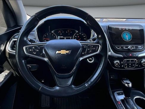 Used 2018 Chevrolet Equinox LT w/ Sun & Infotainment Package AWD/4WD image 8