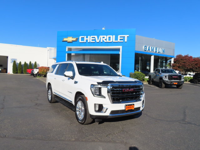 Used 2024 GMC Yukon XL SLT w/ SLT Luxury Package AWD/4WD image 55