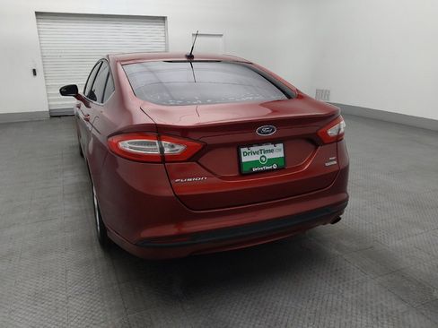 Used 2015 Ford Fusion SE image 6