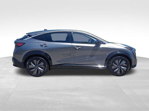 Used 2023 Nissan Ariya FWD image 9