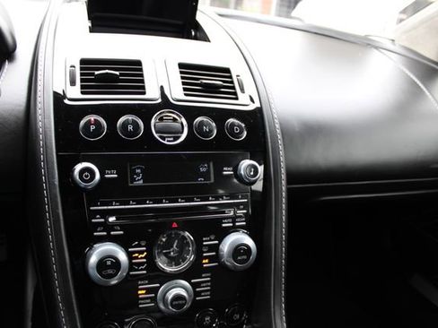 Used 2012 Aston Martin Rapide Luxe image 40