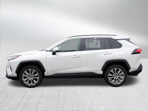 Certified 2025 Toyota RAV4 XLE Premium AWD/4WD image 4