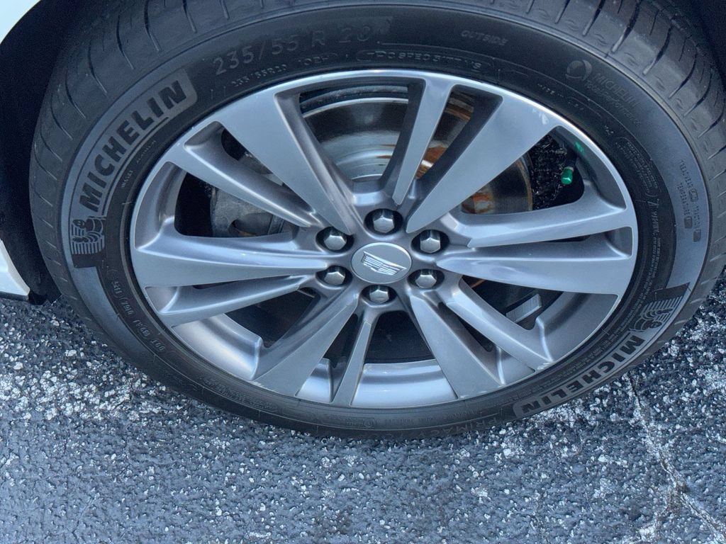 Used 2020 Cadillac XT6 Premium Luxury FWD image 12