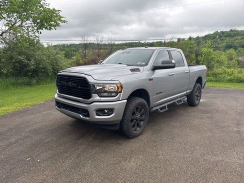 Used 2020 RAM 2500 Big Horn w/ Night Edition AWD/4WD image 7