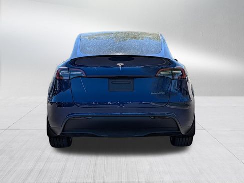 Used 2023 Tesla Model Y Long Range AWD/4WD image 6