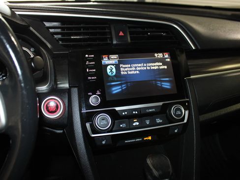 Used 2019 Honda Civic EX image 9