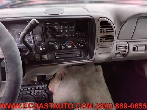 Used 1998 Chevrolet Silverado 1500 4x4 Extended Cab w/ Preferred Equipment Group 3 image 12