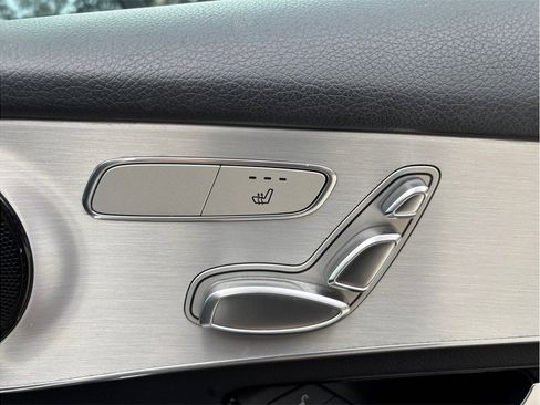 Used 2019 Mercedes-Benz GLC 300 image 40