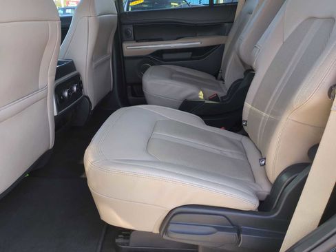 Used 2023 Ford Expedition Limited image 26