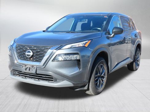 Used 2023 Nissan Rogue S image 3