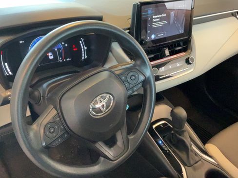 Used 2026 Toyota Corolla LE FWD image 20