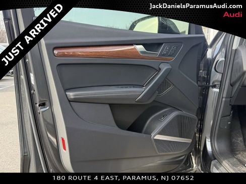 Used 2023 Audi Q5 2.0T Premium Plus w/ Premium Plus Package image 19