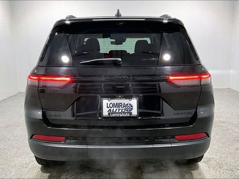 Used 2023 Jeep Grand Cherokee Limited w/ Luxury Tech Group II image 6