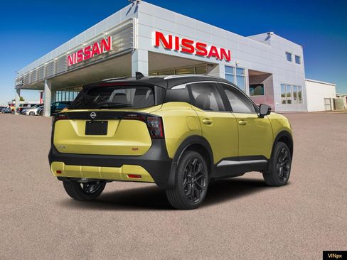 New 2026 Nissan Kicks SR w/ Illumination Package image 2