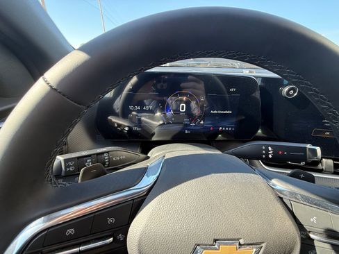 New 2026 Chevrolet Equinox LT w/ Safety and Technology Package FWD image 11