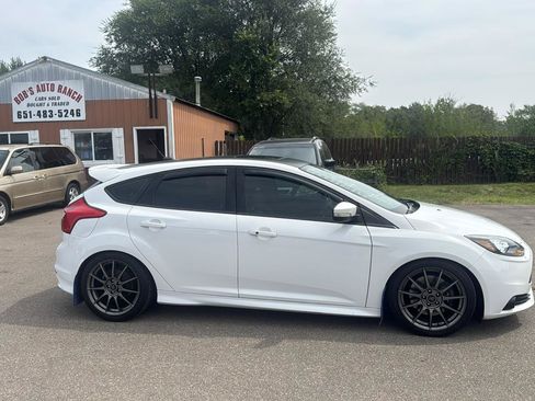 Used 2013 Ford Focus ST FWD image 4