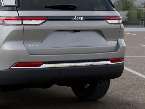 New 2026 Jeep Grand Cherokee 4WD image 13